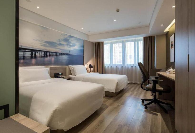 בית מלון כפרי Ningbo Tianyi Square Atour