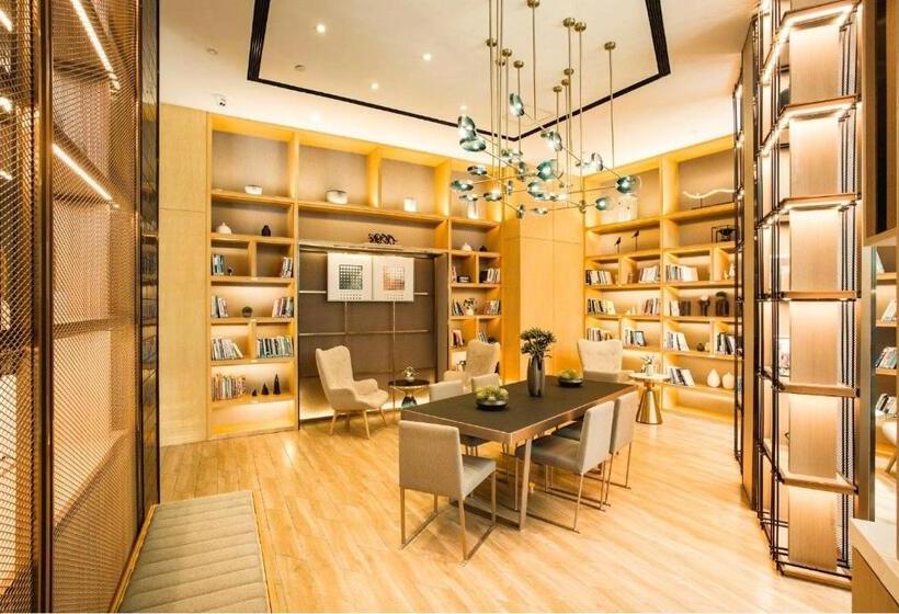 בית מלון כפרי Ningbo Tianyi Square Atour