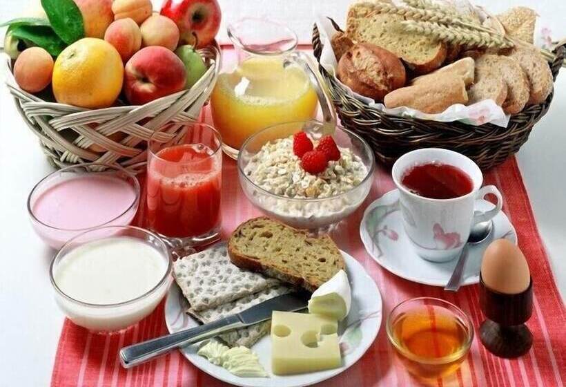 酒店 Sakura Pyinoolwin