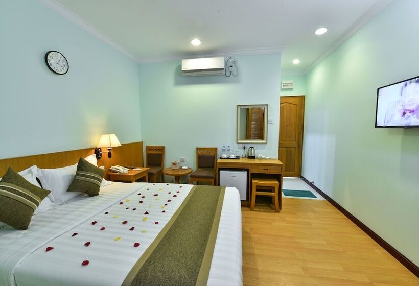 酒店 Sakura Pyinoolwin