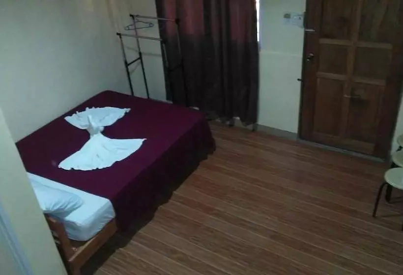 هتل Siargao Jeannine Residences  Hostel