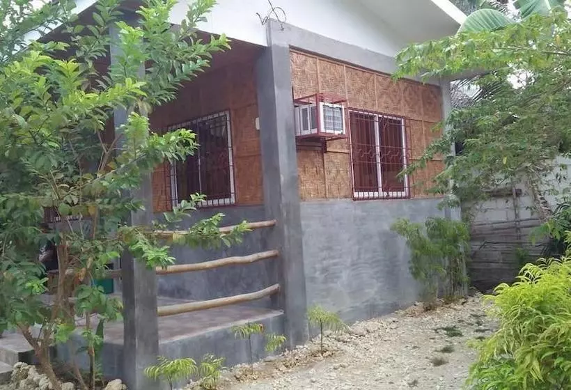 هتل Siargao Jeannine Residences  Hostel