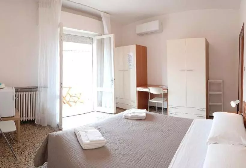 پانسیون Beeliving Room&breakfast