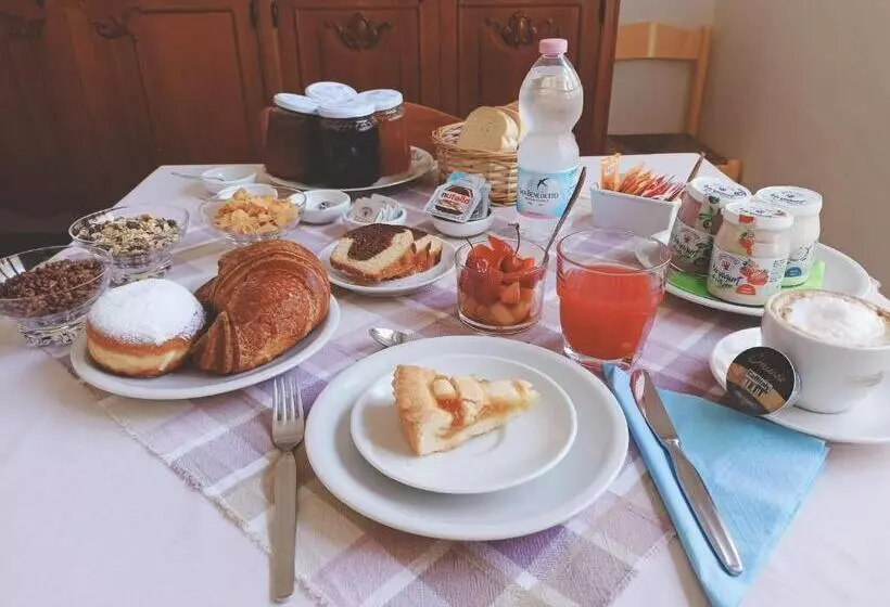 پانسیون Beeliving Room&breakfast