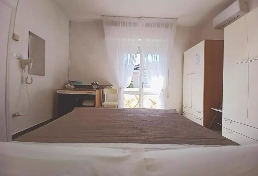 پانسیون Beeliving Room&breakfast