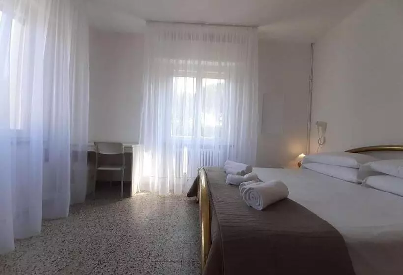 پانسیون Beeliving Room&breakfast