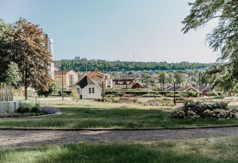 بنسيون Slottsparken Motel