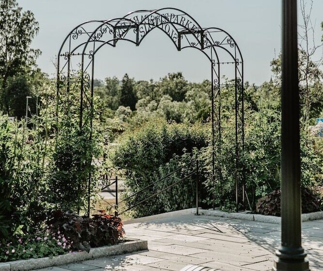 بنسيون Slottsparken Motel