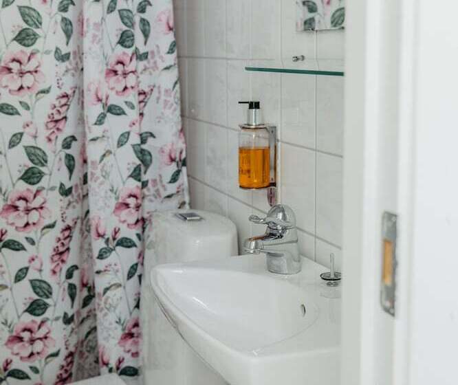 بنسيون Slottsparken Motel