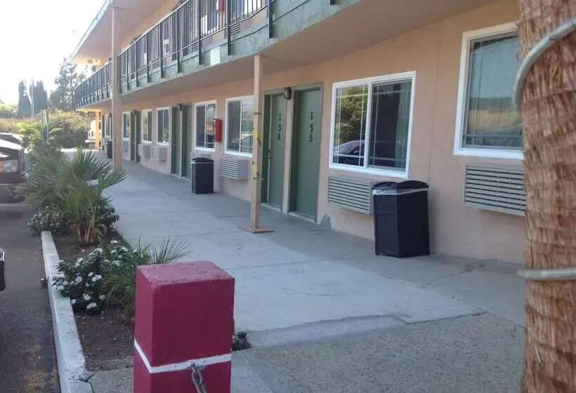 酒店 Americas Best Value Inn Thousand Oaks