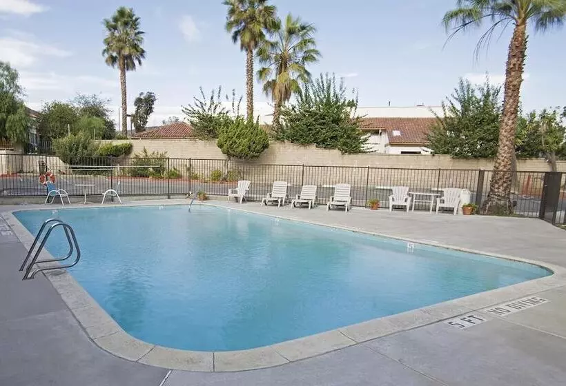 酒店 Americas Best Value Inn Thousand Oaks