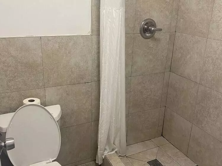 酒店 Americas Best Value Inn Thousand Oaks