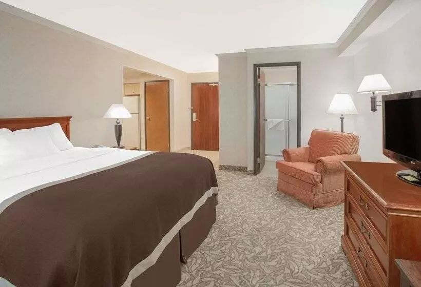 Отель Baymont By Wyndham Jackson