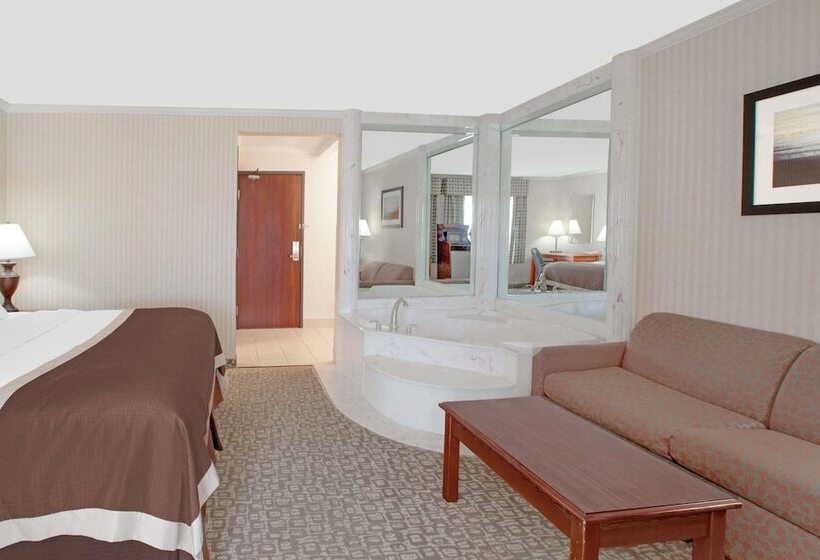 فندق Baymont By Wyndham Jackson