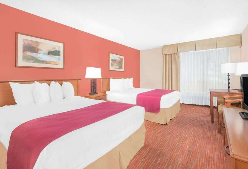 בית מלון כפרי Baymont By Wyndham Springfield South Hwy 65