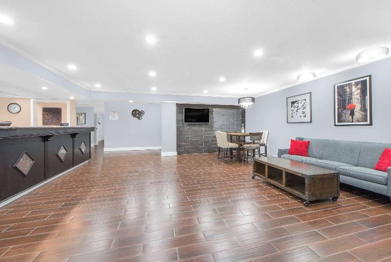 בית מלון כפרי Baymont By Wyndham Springfield South Hwy 65