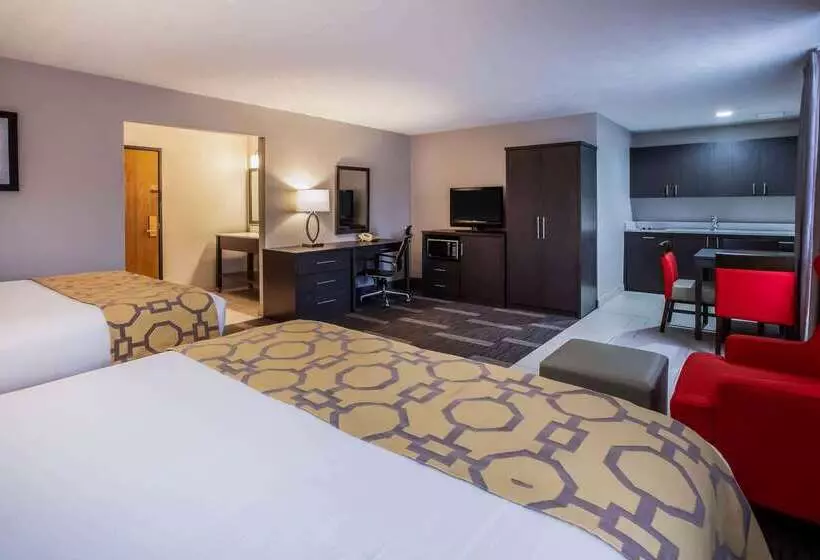 Отель Baymont By Wyndham Traverse City