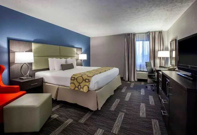 Отель Baymont By Wyndham Traverse City