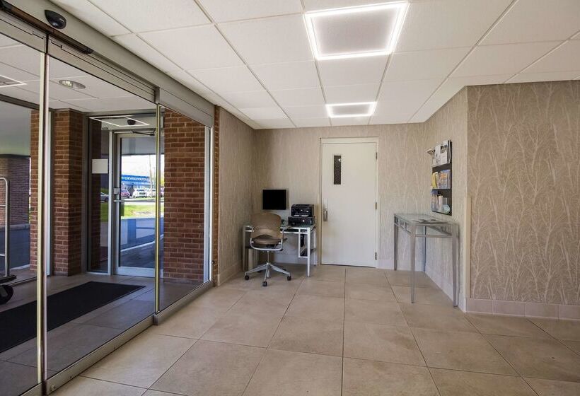 Отель Best Western Lock Haven