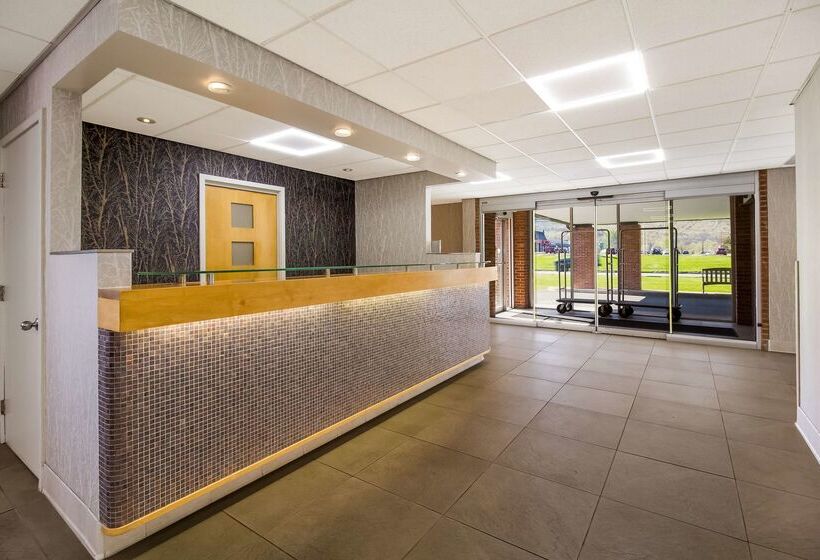 Отель Best Western Lock Haven