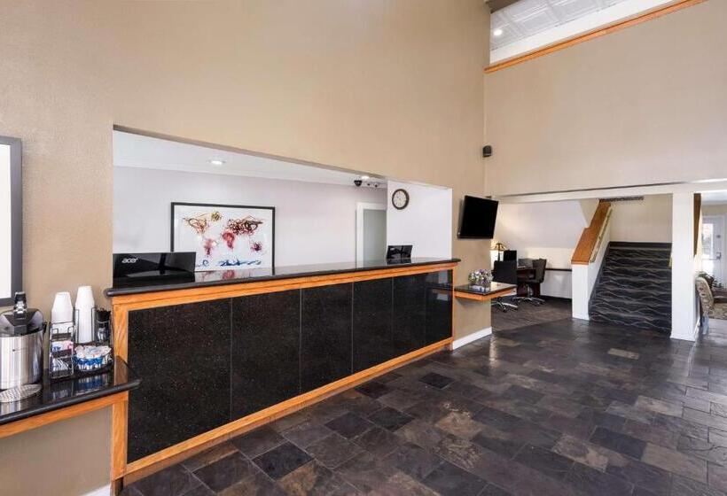 בית מלון כפרי Best Western Mountain View Inn