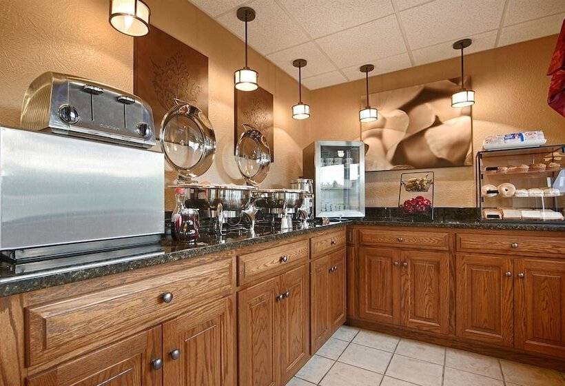 ホテル Best Western Caldwell Inn