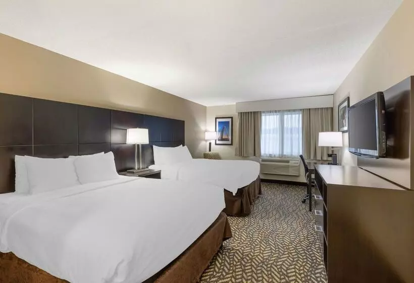 בית מלון כפרי Best Western St. Louis Inn