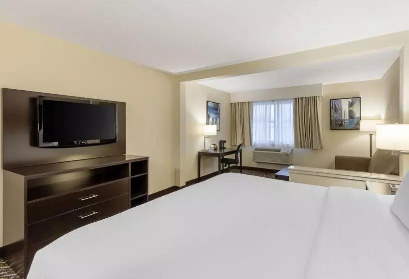 בית מלון כפרי Best Western St. Louis Inn