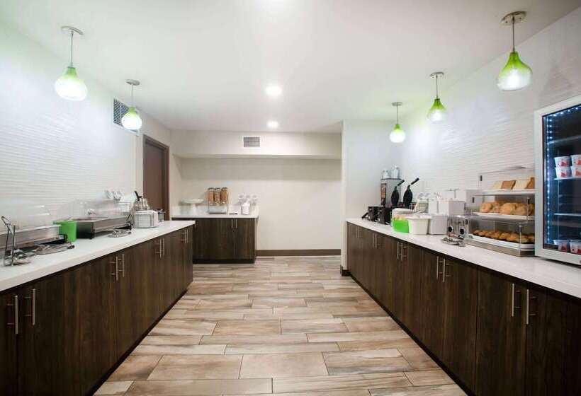 酒店 La Quinta Inn By Wyndham St. Louis Hazelwood  Airport North