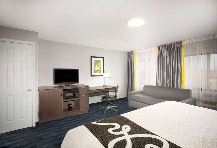 酒店 La Quinta Inn By Wyndham St. Louis Hazelwood  Airport North