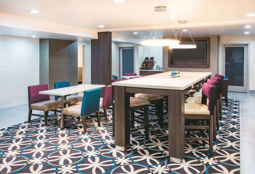 فندق La Quinta By Wyndham Cincinnati Ne   Mason