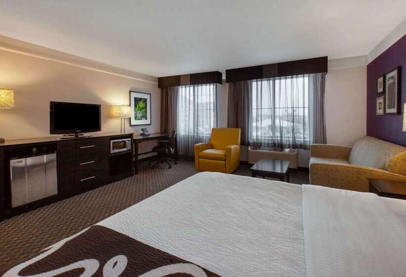 فندق La Quinta By Wyndham Detroit Utica