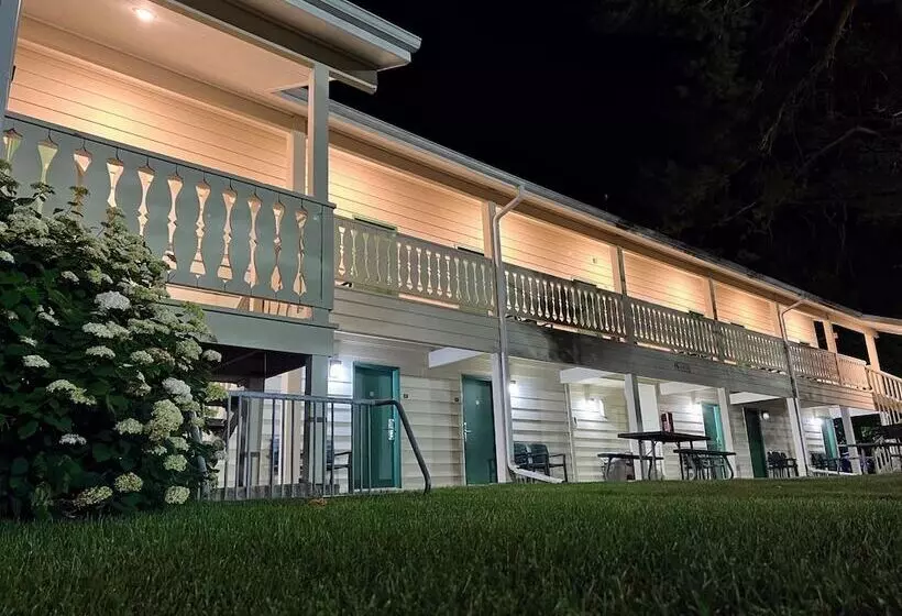 فندق Parkwood Lodge