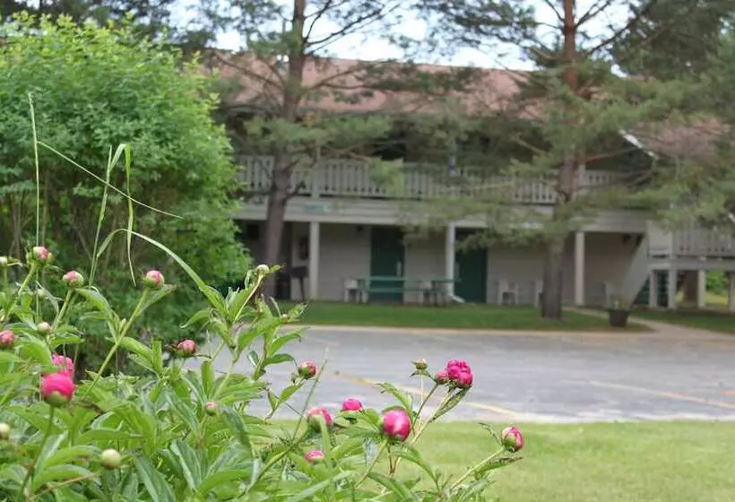 فندق Parkwood Lodge