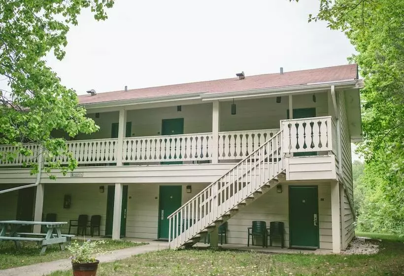 فندق Parkwood Lodge