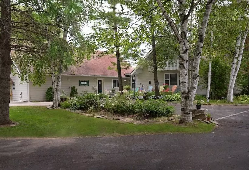 فندق Parkwood Lodge