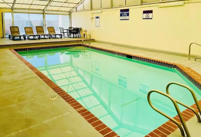 Отель Quality Inn Price Gateway To Moab National Parks