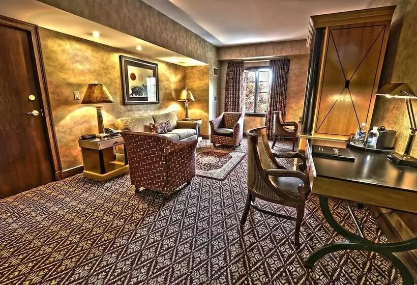 Hotelli The Bertram Inn & Conf Ctr Trademark Collection By Wyndham