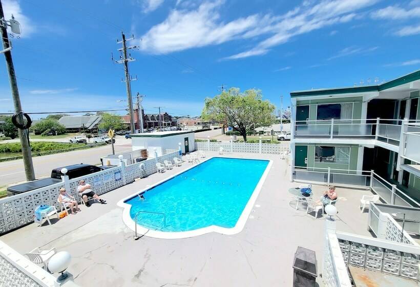 モーテル Beach Carousel Virginia Beach