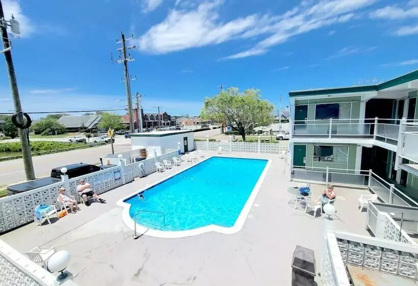 Мотель Beach Carousel Virginia Beach