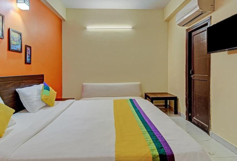 Itsy Hotels Royal Monarch