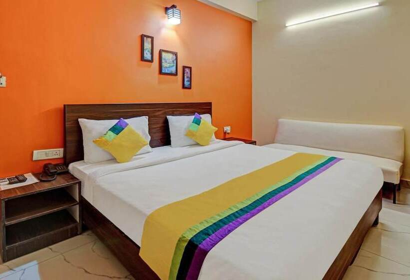 Itsy Hotels Royal Monarch