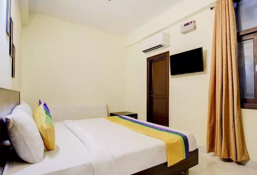 Itsy Hotels Royal Monarch