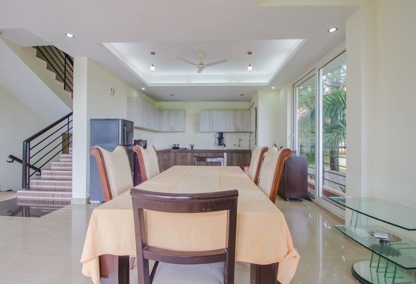 Oyo Home 17191 Luxurious 3bhk