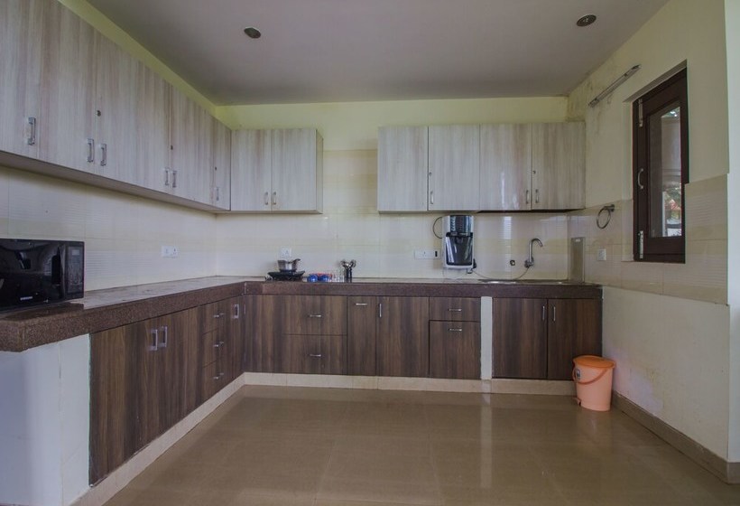 Oyo Home 17191 Luxurious 3bhk