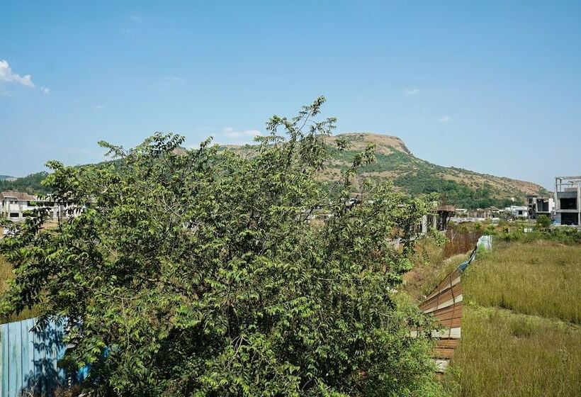 Oyo Home 22738 Gorgeous 4bhk Lonavala