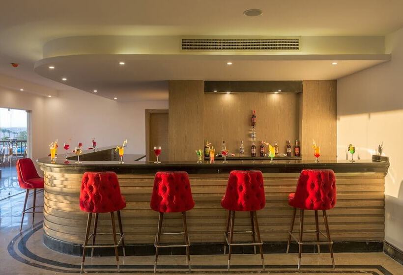 Gravity Hotel & Aqua Park Sahl Hasheesh - Families and Couples Only