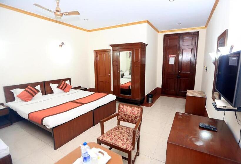 Hotel Ymca Seacom Inn