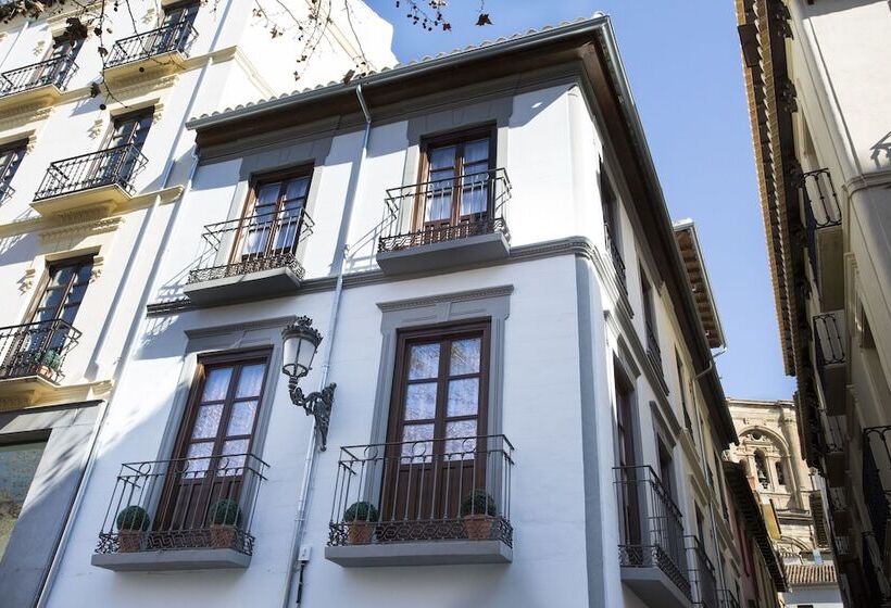 La Casa De La Trinidad Suites