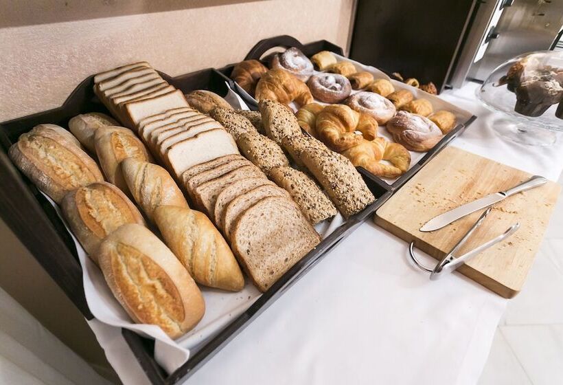 La Casa De La Trinidad Suites